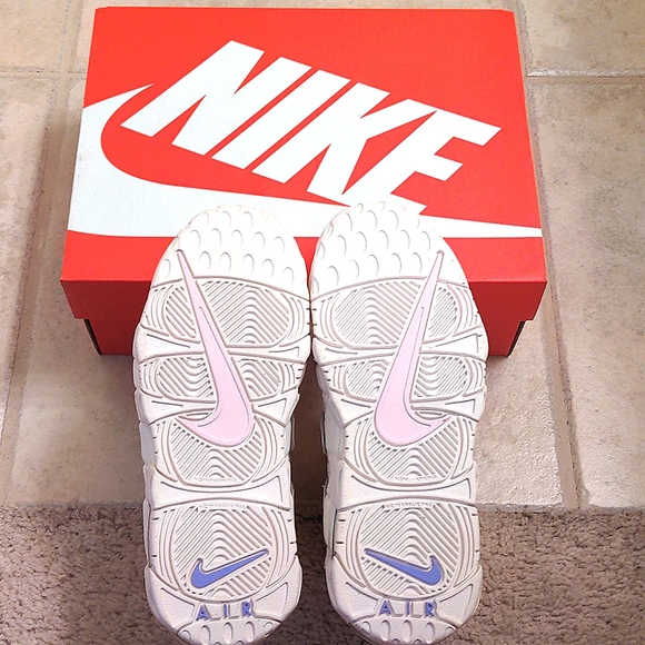 NEW Youth Nike Air More Uptempo Shoes - Picture 12 of 16